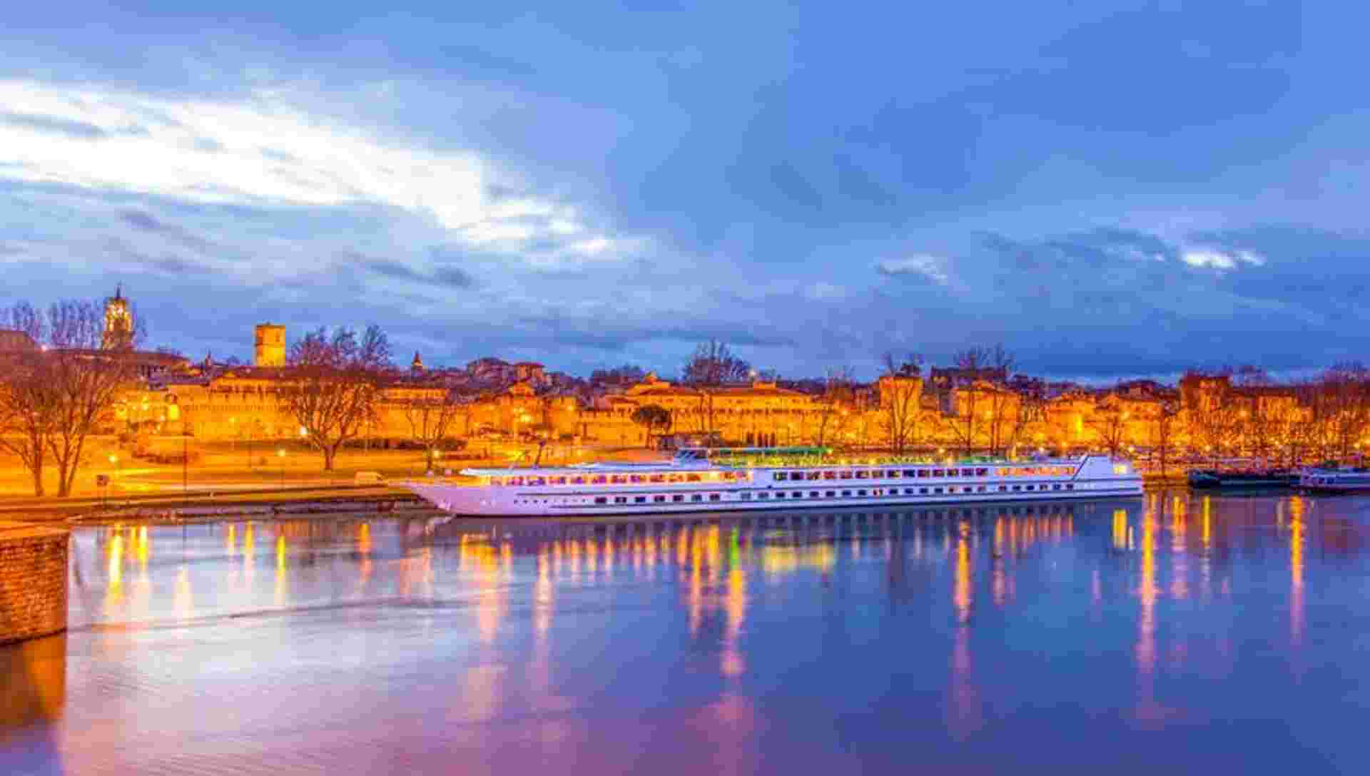 Christmas Cruise on the Canals of Provence Historical stops and flavors of yesteryear