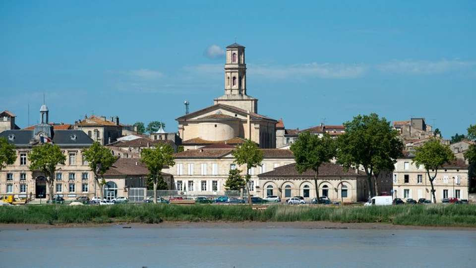 Christmas in the Bordeaux region (port-to-port cruise) - Tweet World Travel - France - Image 2