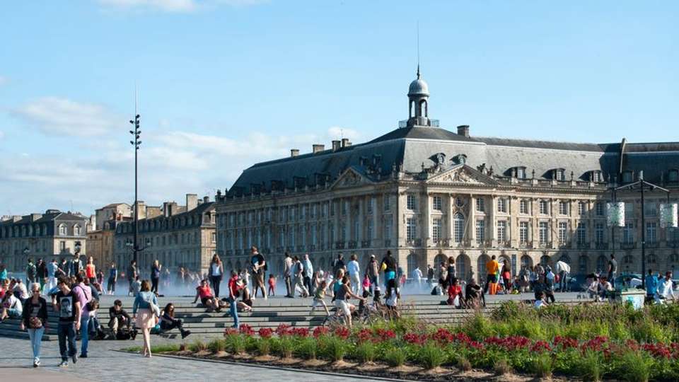 Christmas in the Bordeaux region (port-to-port cruise) - Tweet World Travel - France - Image 5