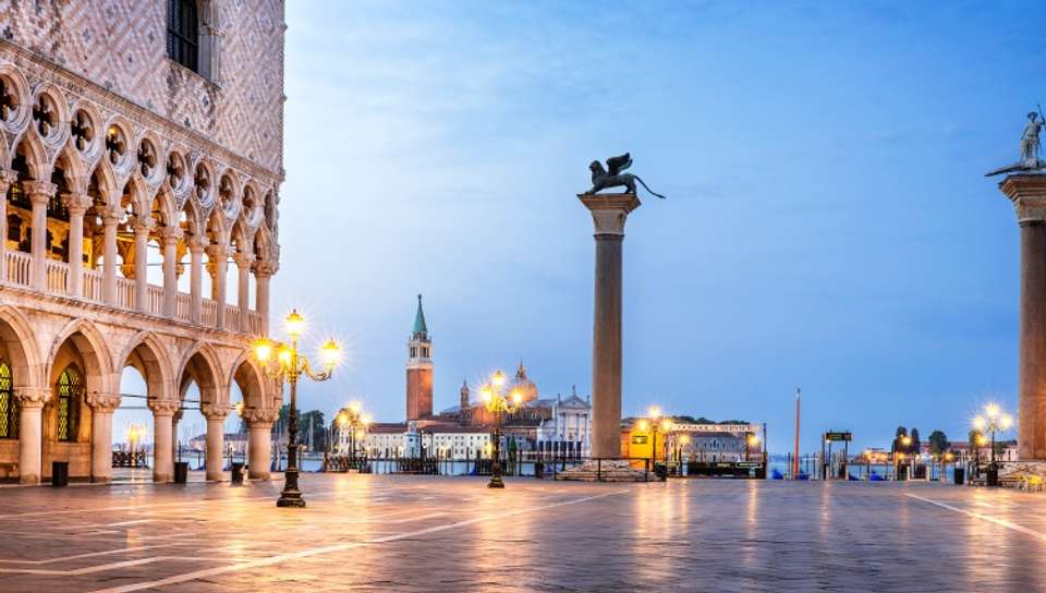 Christmas in Venice (port-to-port cruise) - Croisieurope - Italy - Image 3