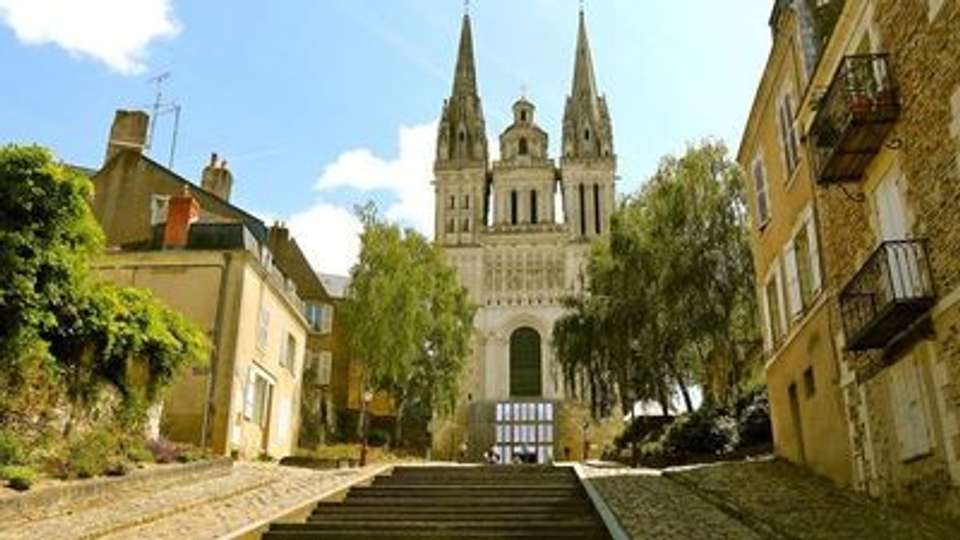 Christmas on the Loire (port-to-port cruise) - Croisieurope - France - Image 6