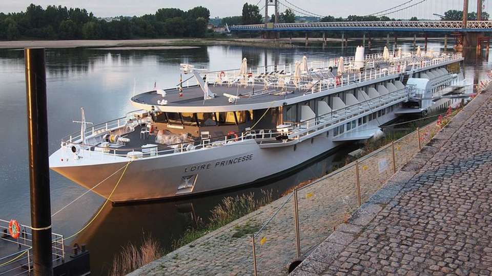 Christmas on the Loire (port-to-port cruise) - Tweet World Travel - France - Image 4