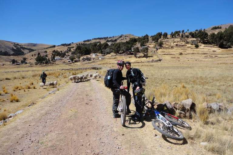 Chucuito Bike Tour trip - alternative tour available