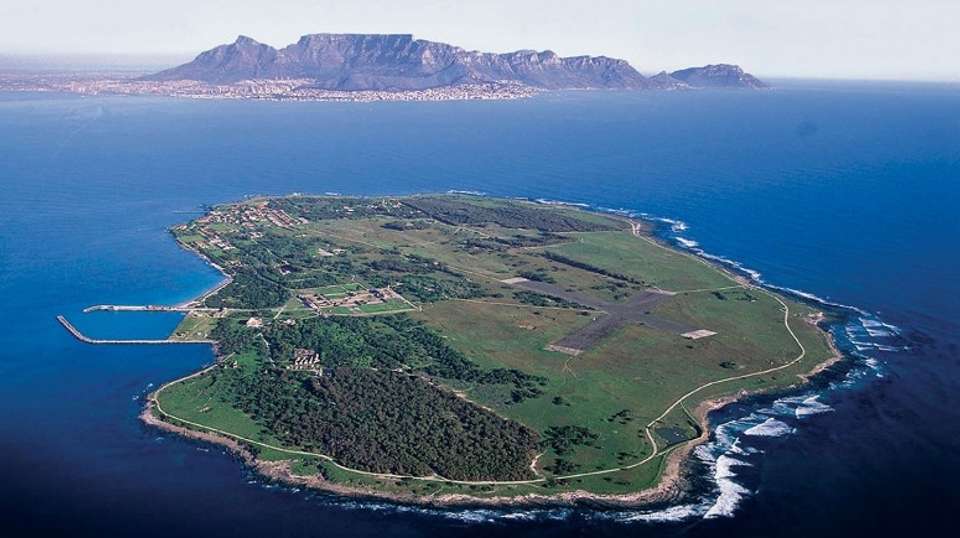 City, Table Mountain and Robben Island - Cape Town Day Tours - South Africa - Image 3