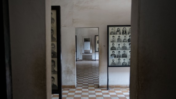Image 4 of 23
