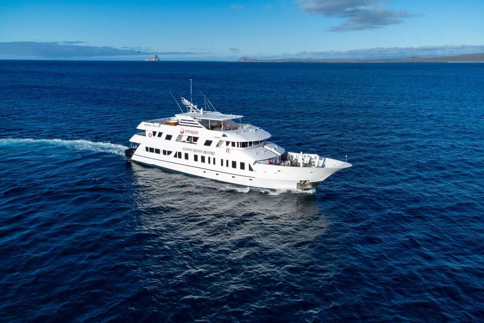 Classic Galapagos: Southern Islands (Grand Queen Beatriz) - Intrepid Travel - Ecuador - Image 6