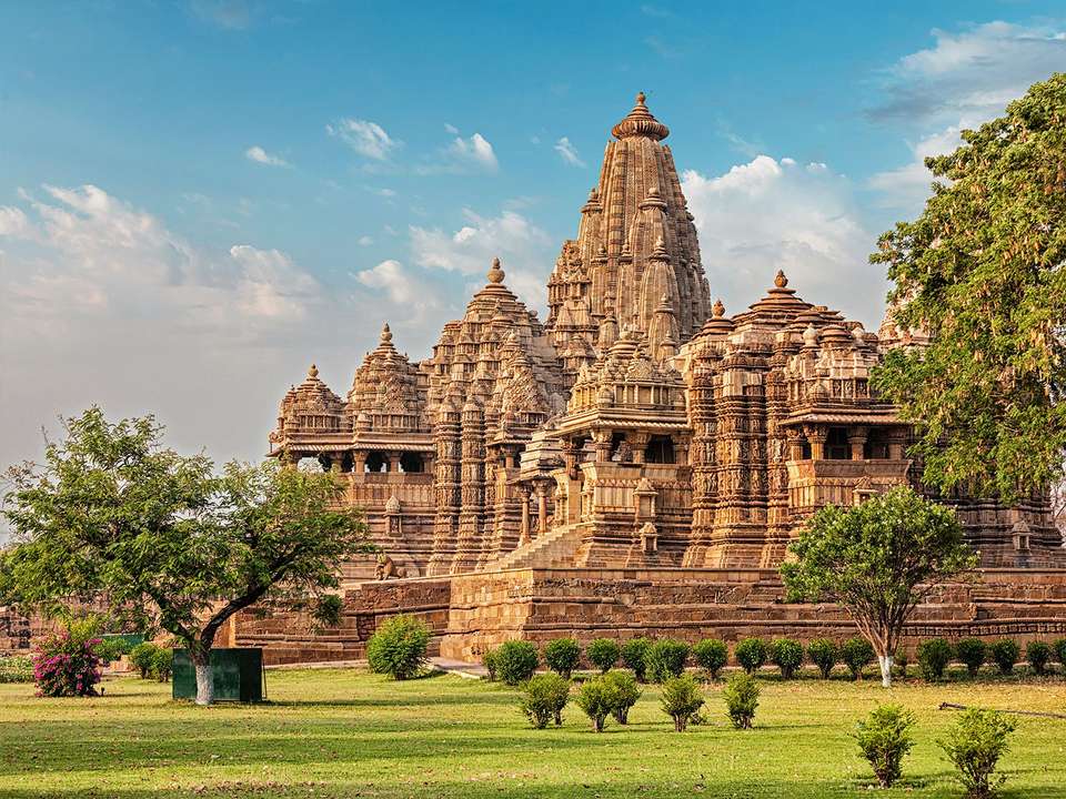 Classic India, Khajuraho & Varanasi (4 Star) - 9 days - On The Go Tours - India - Image 7