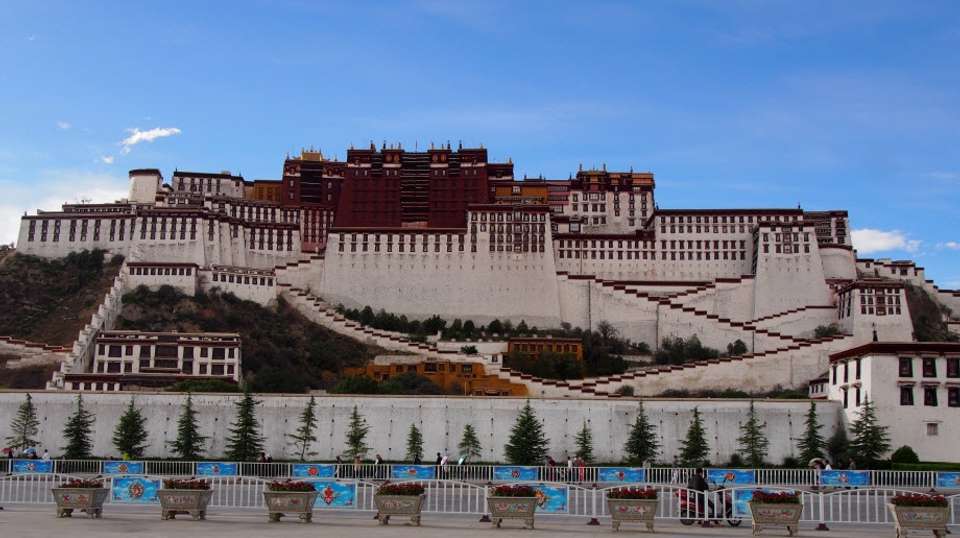Classic Lhasa Group Tour: 4 Days  - undefined - Image 1