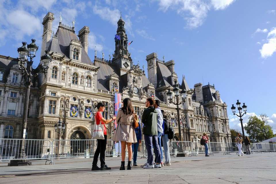 Classic Paris to Amsterdam - Intrepid Travel - France - Image 11