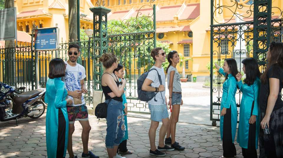 Classic Rosa Motorbike Tour - Asia Travel Image - Vietnam - Image 4