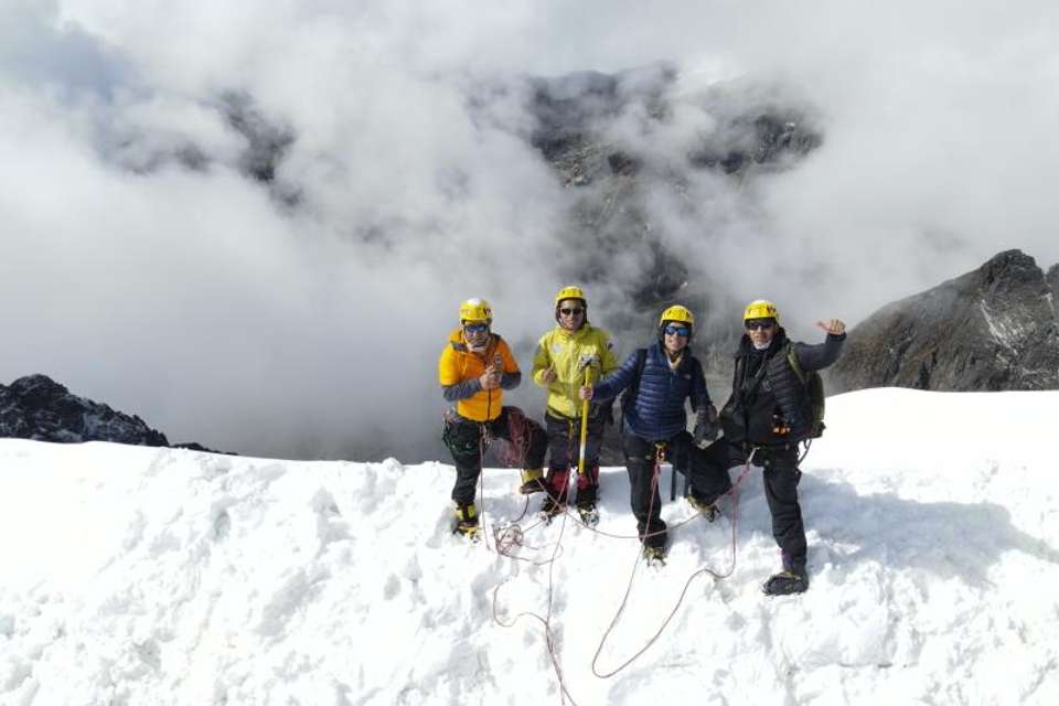 Climbing Nevado Mateo from Huaraz - Tangol Tours - Peru - Image 1