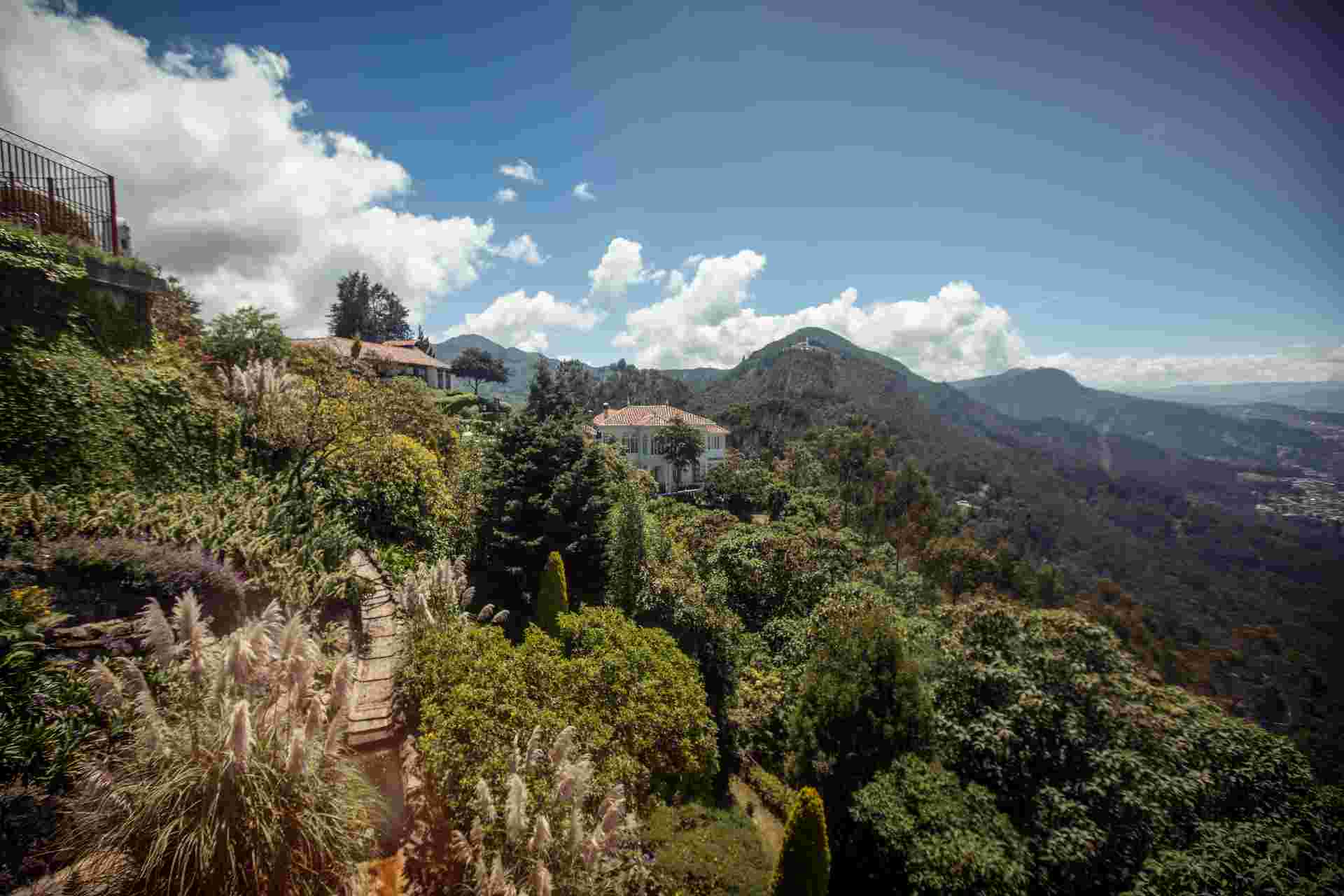 Colombia: Andean Vistas to Guatapé & the Caribbean