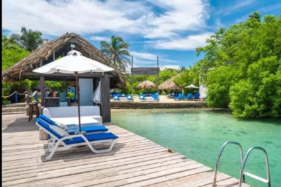 Coralina Island: A Day Trip To The Rosario Islands - Islander Ticket - undefined - Image 3
