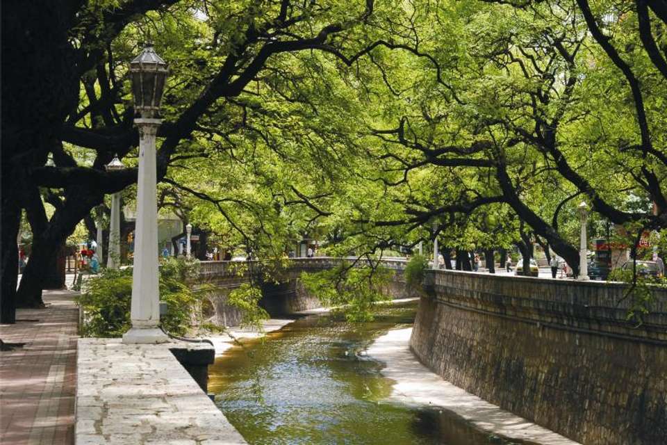 Cordoba Sightseeing Tour & Jesuit Legacy - Tangol Tours - Argentina - Image 7