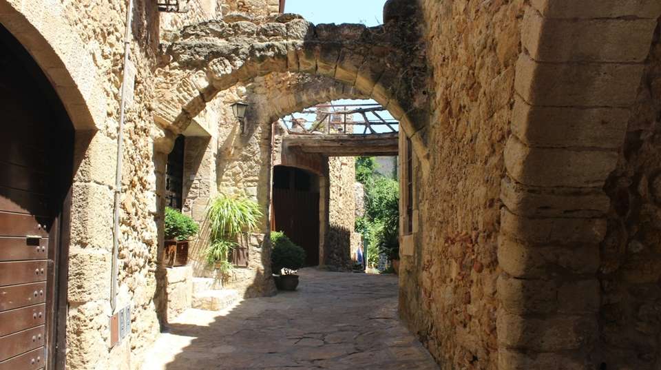 Costa Brava Typical towns Full-Day Tour - Barcelona Holiday - Spain - Image 6