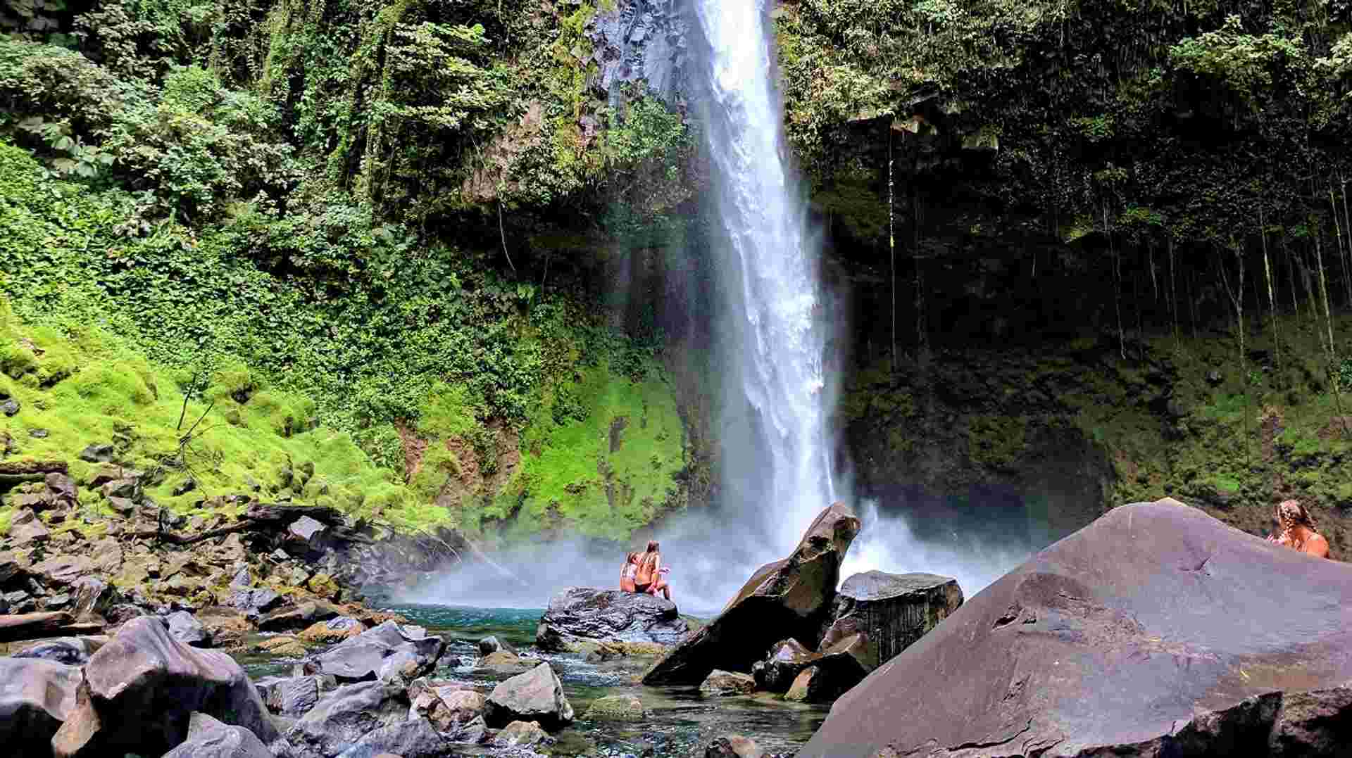 La Fortuna and Arenal Volcano Expedition