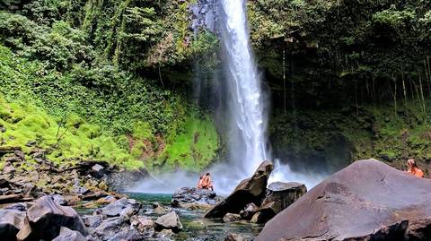 Waterfalls Tour: La Fortuna And Arenal Volcano Expedition