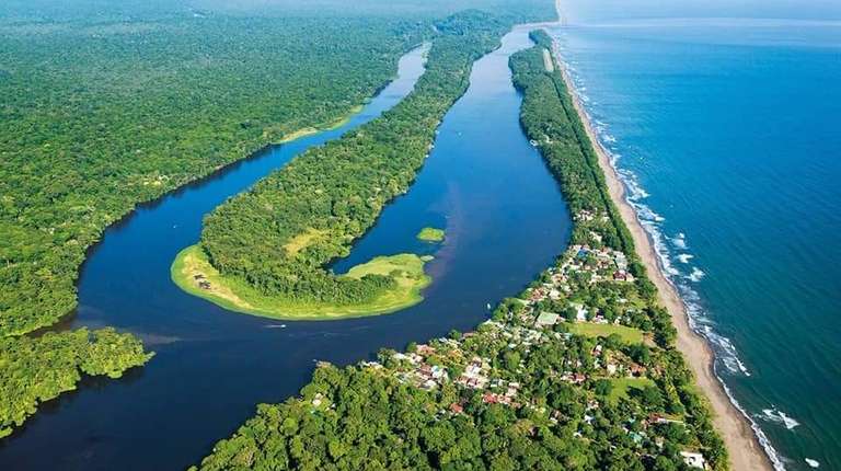 San Jose Volcanoes Tour: Costa Rica Nature Escape