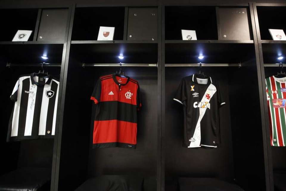 Crazy for Football - Tour Maracanã & Flamengo - Tangol Tours - Brazil - Image 3