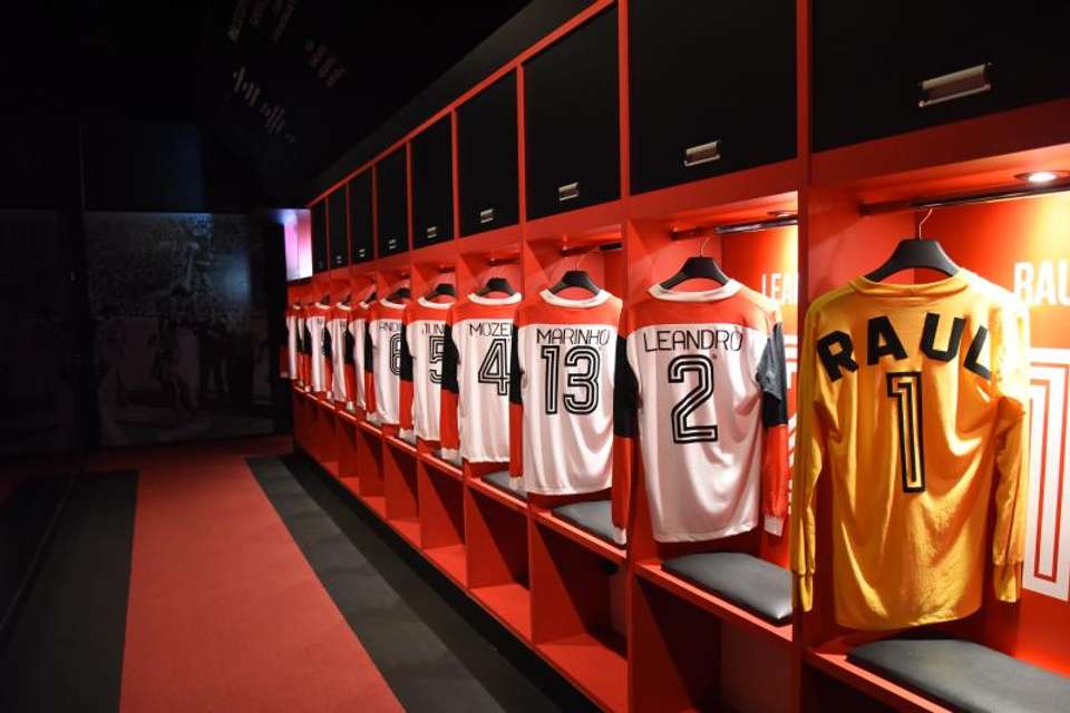 Crazy for Football - Tour Maracanã & Flamengo - Tangol Tours - Brazil - Image 4