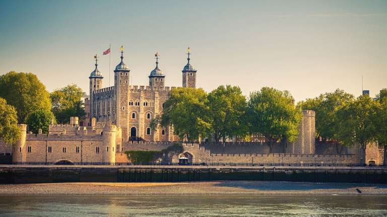 Cruise & Tour: Indulge in France & Britain (2027) - 17 days