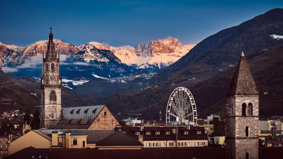 Cruise & Tour: Savor Northern Italy (2027) - Uniworld - Italy - Image 1