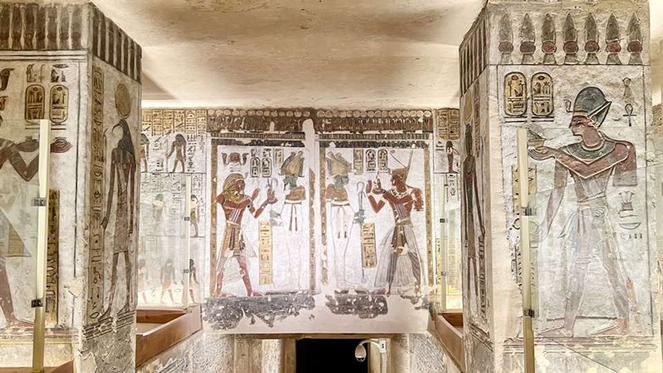 Cruise on the Nile: The Land of the Pharaohs (port-to-port cruise) - Tweet World Travel - Egypt - Image 6