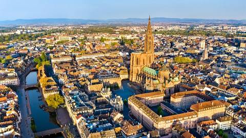 Europe Art And Architecture Tour: Cruise Through The Heart Of Europe From The Rhine To The Danube (port-to-port Cruise)