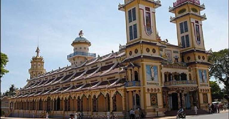 Cu Chi tunnels and Cao Dai Temple full day tour  trip - alternative tour available