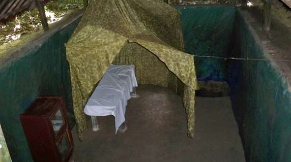 Image 4 of 4