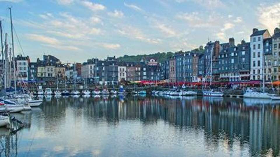 Cultural cruise along the Seine; Versailles, Paris, and Normandy (port-to-port cruise) - Croisieurope - France - Image 5