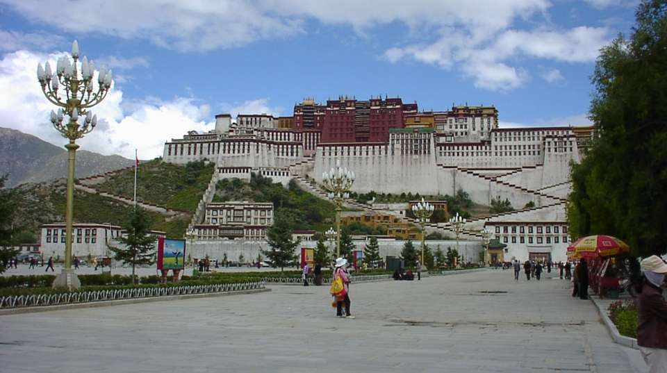 Cultural Tour of Tibet (with Everest North Base Camp) - undefined - Image 8