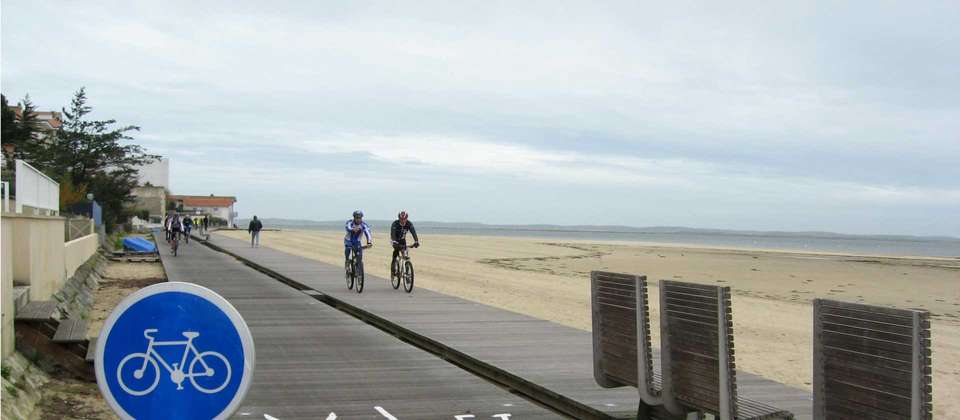 Cycle Bordeaux to Biarritz - Utracks - France - Image 7