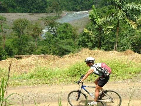 South America Last Minute Deals: Cycle Costa Rica