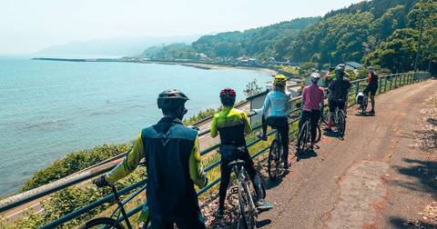 Japan Natural Landmarks Sightseeing Tour: Cycle Japan