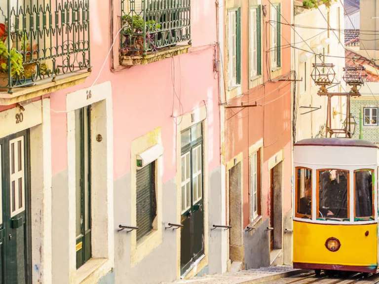 Portugal Natural landmarks sightseeing Tour: Cycle Portugal - Lisbon to Algarve