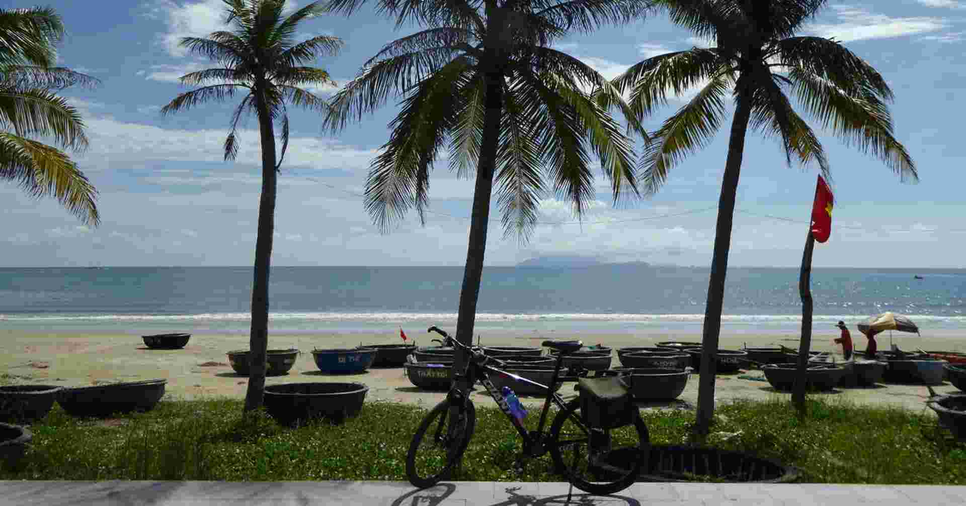 Cycle Saigon to Hanoi