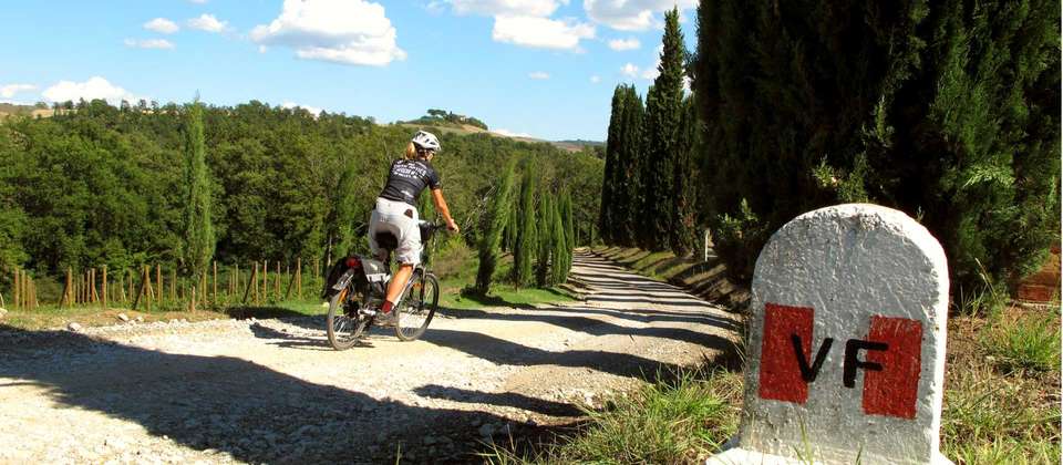 Cycle the Full Via Francigena - Aosta to Rome - Utracks - Italy - Image 13