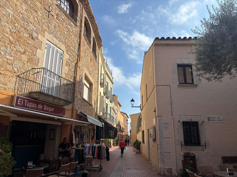 Cycling Girona and the Catalan Coast - Exodus Adventure Travels - Spain - Image 12