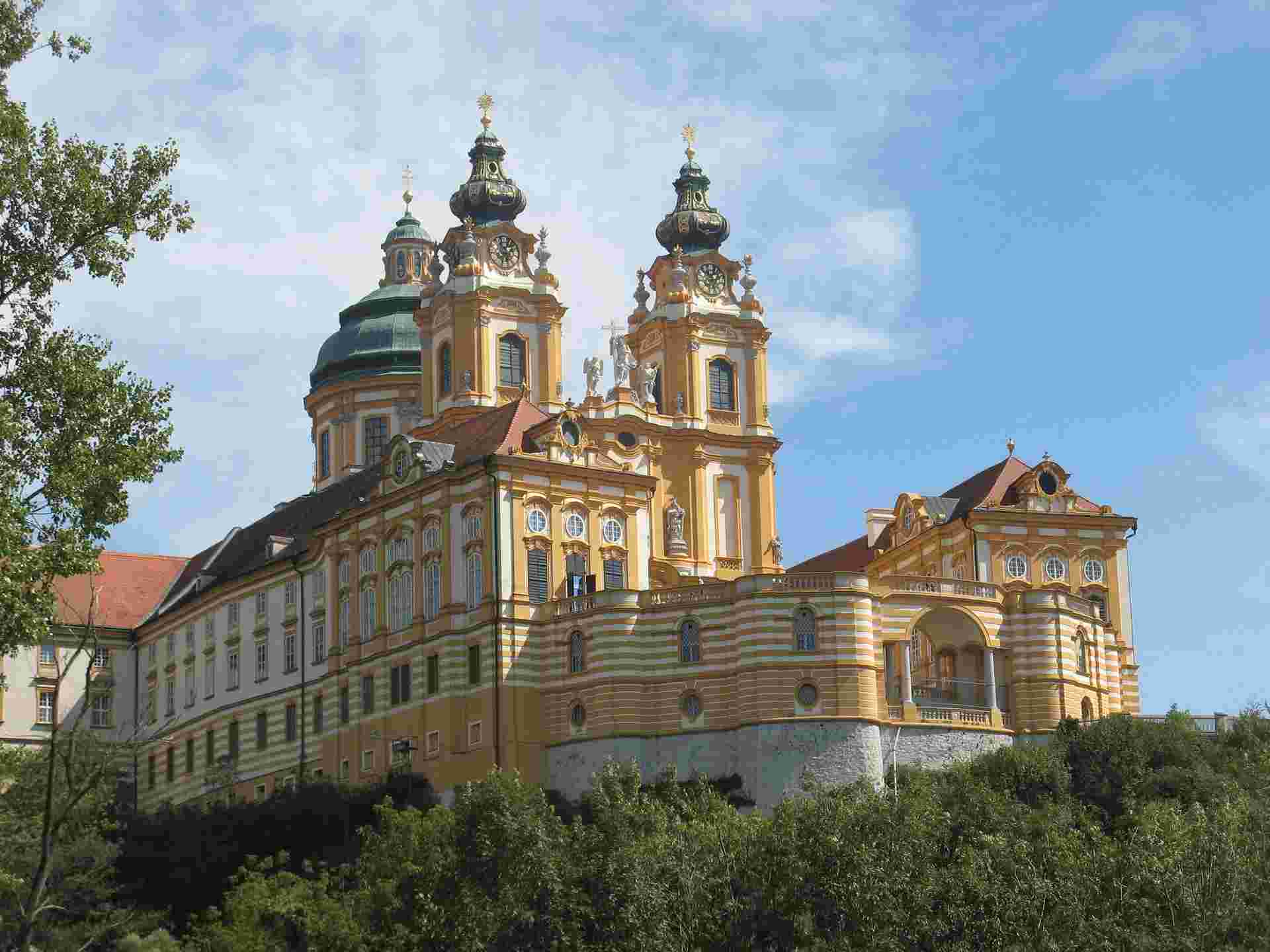Cycling on the Danube from Passau to Vienna