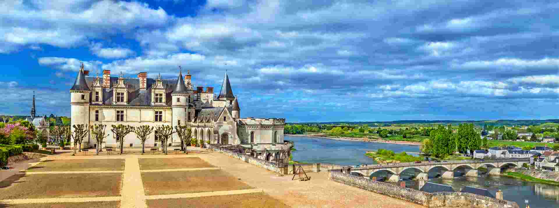 Cycling the Chateaux of the Loire - Upgraded