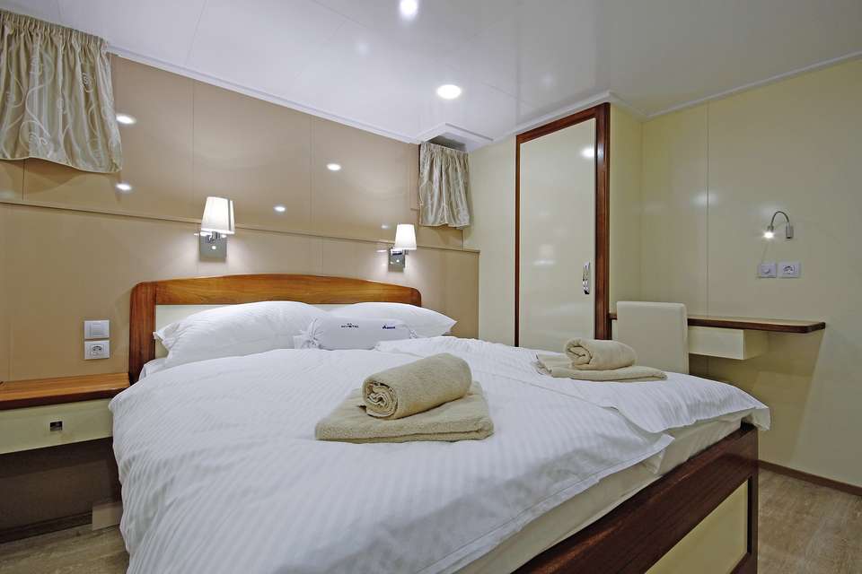 Dalmatian Highlights Split And Dubrovnik Region Cruise (deluxe Boat Category) - Destination Services - Croatia - Image 13