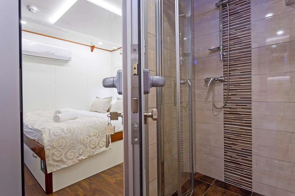 Dalmatian Highlights Split And Dubrovnik Region Cruise (deluxe Boat Category) - Destination Services - Croatia - Image 15