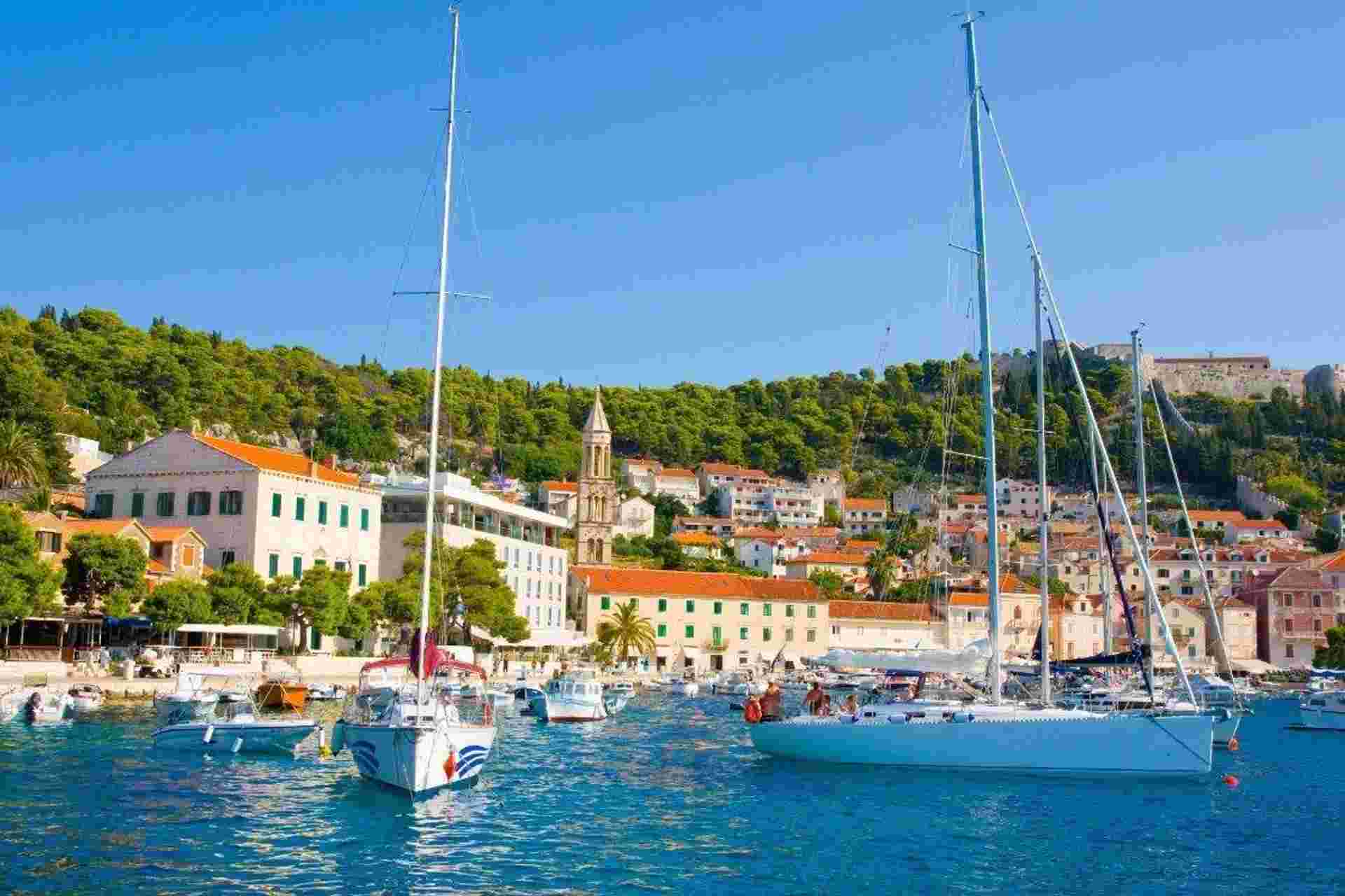 Dalmatian Highlights Split And Dubrovnik Region Cruise (standard Boat Category)