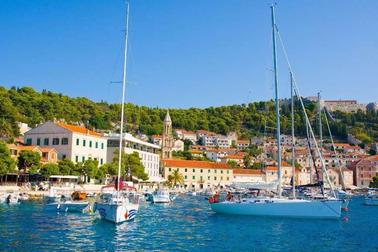 Split Cruise Tour: Dalmatian Highlights Split And Dubrovnik Region Cruise (standard Boat Category)