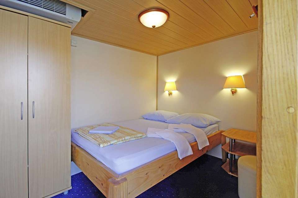 Dalmatian Highlights Zadar And Split Region Cruise (deluxe Boat Category) - Destination Services - Croatia - Image 11