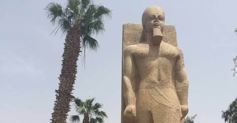 Day Tour - Giza Pyramids Memphis Sakkara & Dahshur
