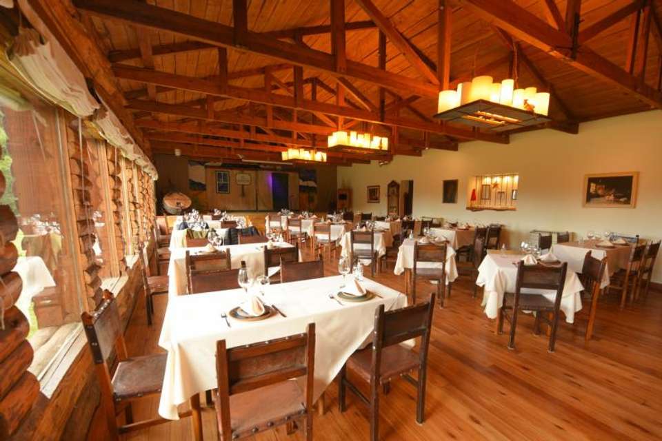 Dinner & Show at Estancia 25 de Mayo, El Calafate - Tangol Tours - Argentina - Image 4
