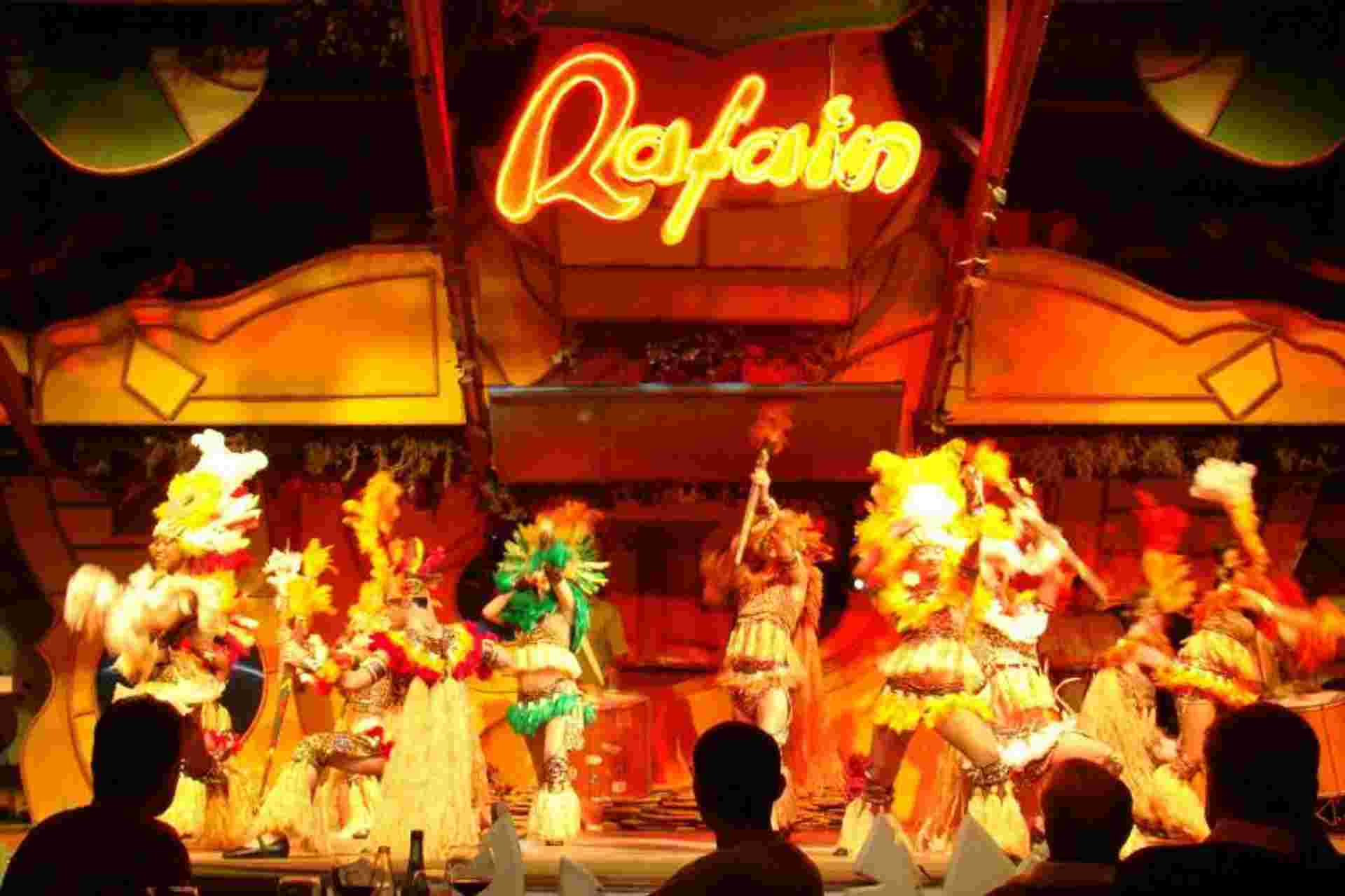 Dinner & Show at Rafain Cataratas in Iguazu