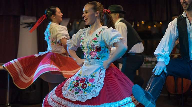 Dinner Cruise with Folklore & Operetta Show trip - alternative tour available